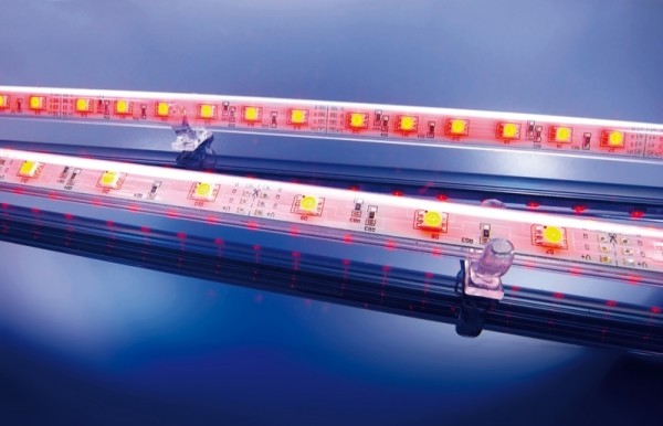 LED Mini Tube IP 20, 12V Länge 52 cm, mit 15x 3 i
